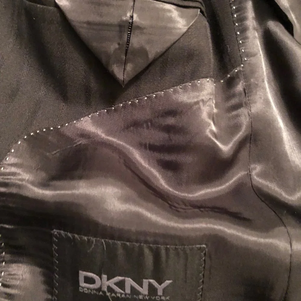 DKNY 40L Black Sport Coat Blazer Jacket Blk on Blk Striped 100% Wool